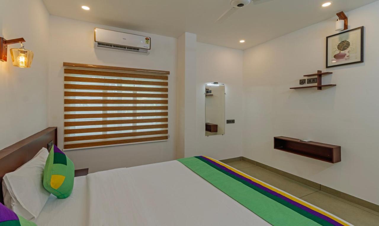 Treebo Amigos Residency Cochin Airport Hotel Kochi Exterior photo
