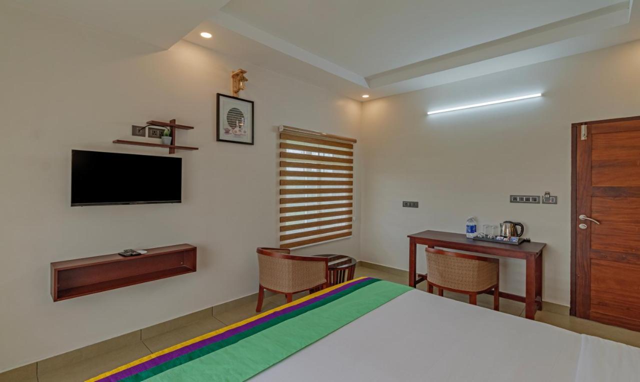 Treebo Amigos Residency Cochin Airport Hotel Kochi Exterior photo
