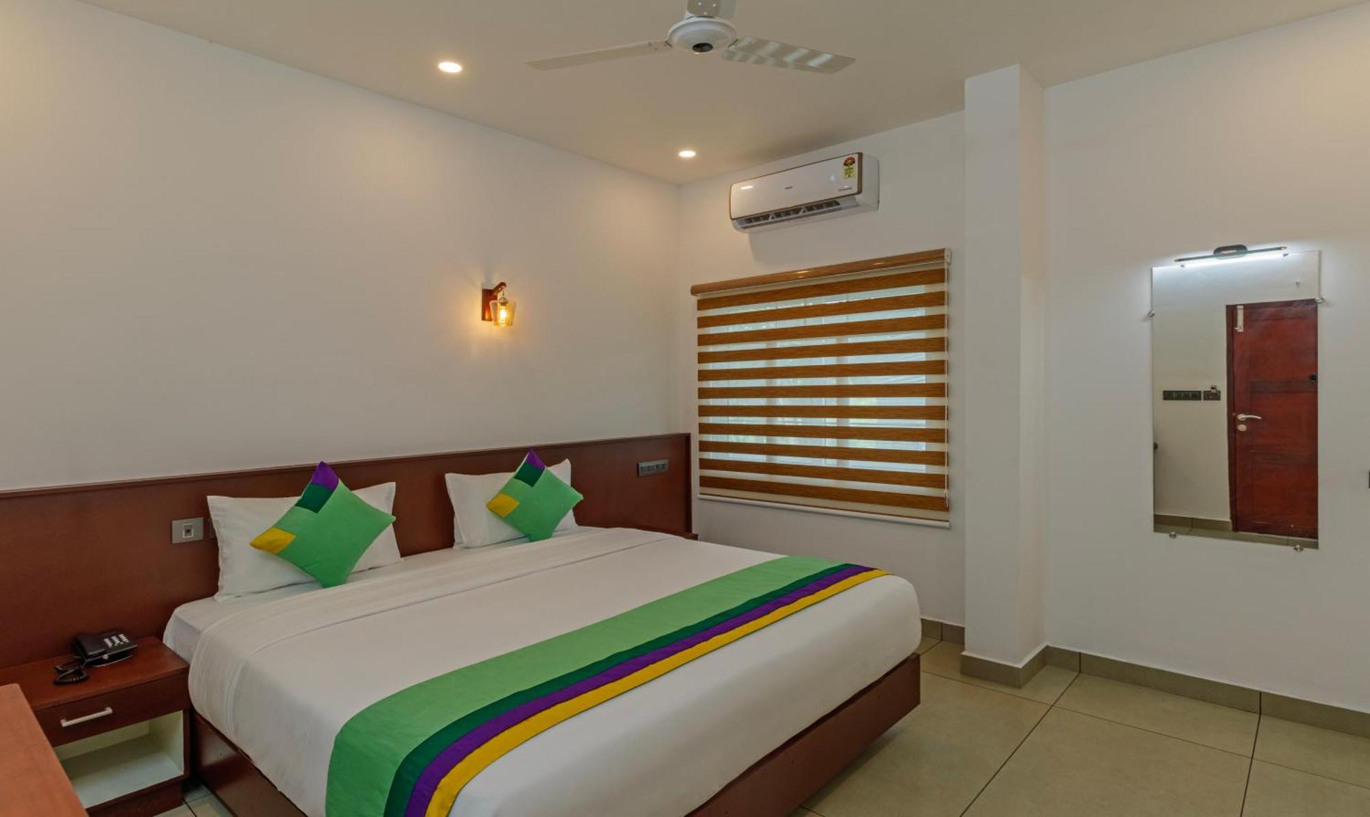 Treebo Amigos Residency Cochin Airport Hotel Kochi Exterior photo