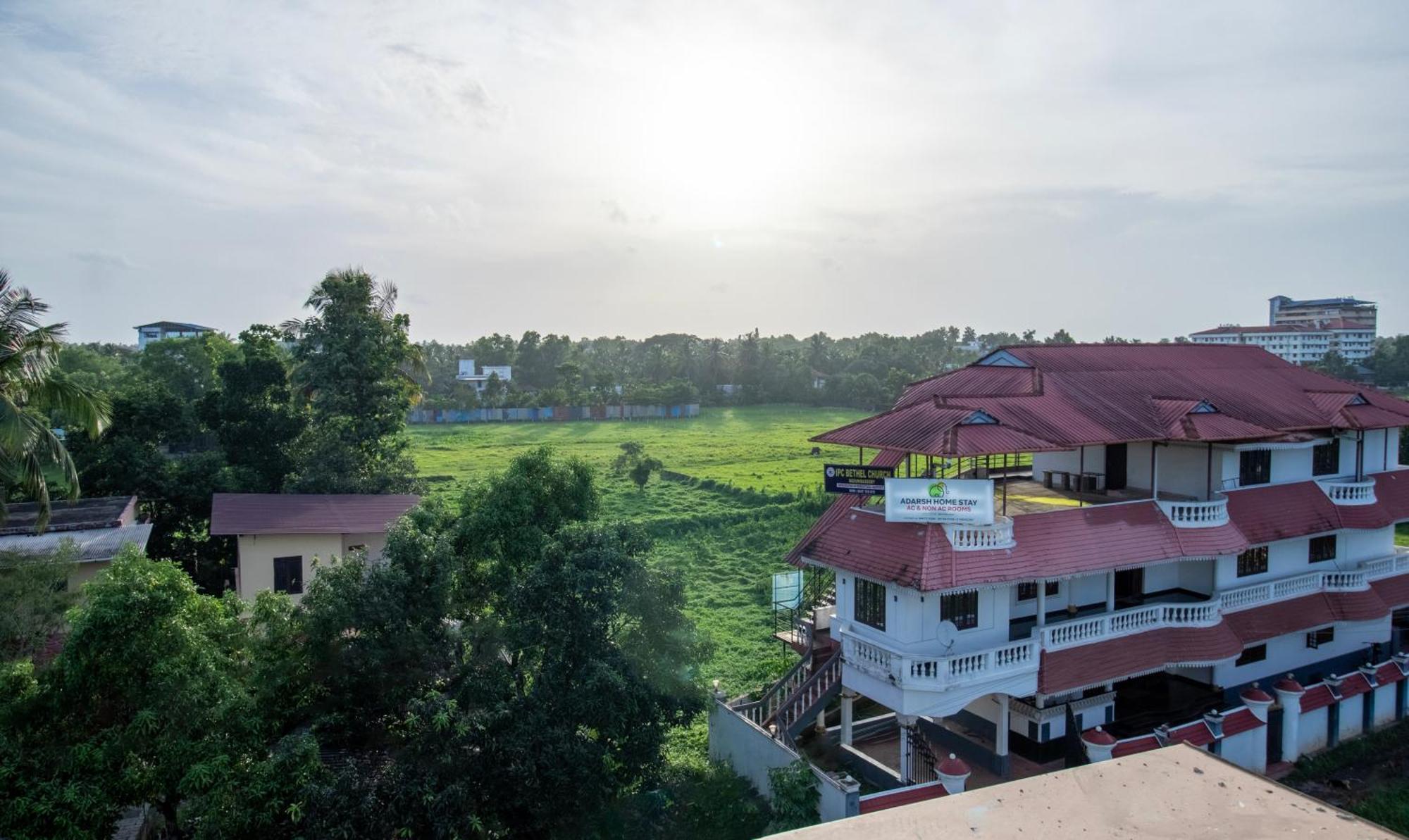 Treebo Amigos Residency Cochin Airport Hotel Kochi Exterior photo
